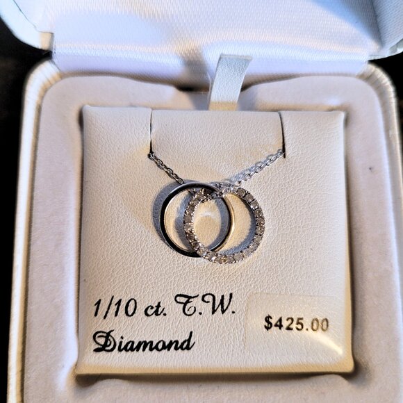 Sterling Silver 1/10 ct. TW Diamond Interwined Circles Necklace 18" - Picture 3 of 5